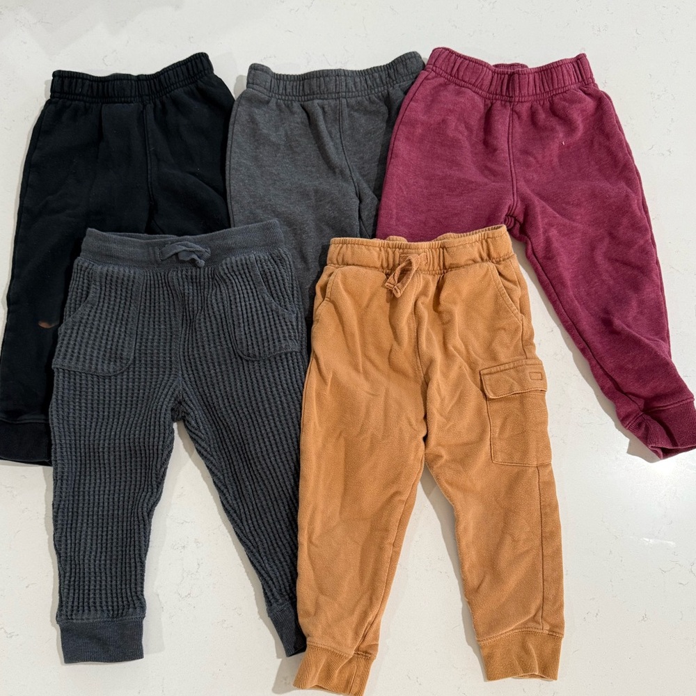 Cat & Jack LOT OF 5 sweatpants size 3T